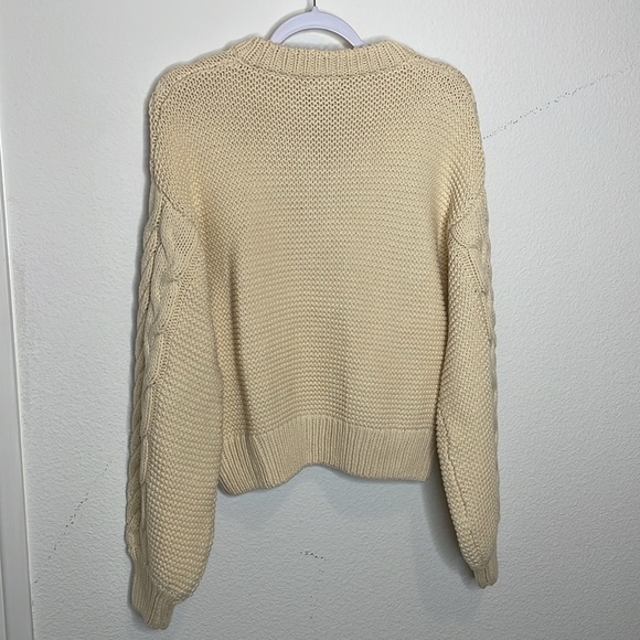 Bardot Zoe Zip Cable Knot Sweater NWT Size Medium - Picture 10 of 11